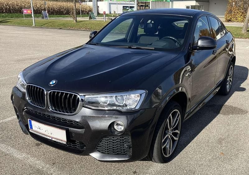 Grau Gebraucht 2016 BMW X4 xLine SUV | € 23.700 - Bild 1/4