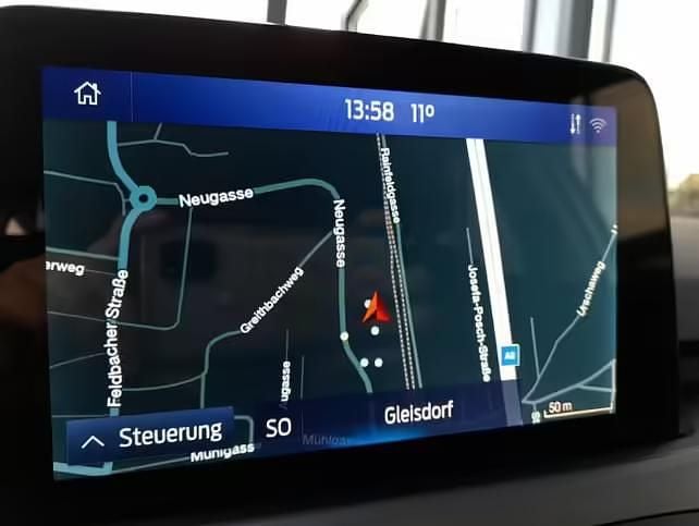 Gebraucht Ford Focus 120 PS (88 kW) 2022 Moondustsilbermetallic Kombi