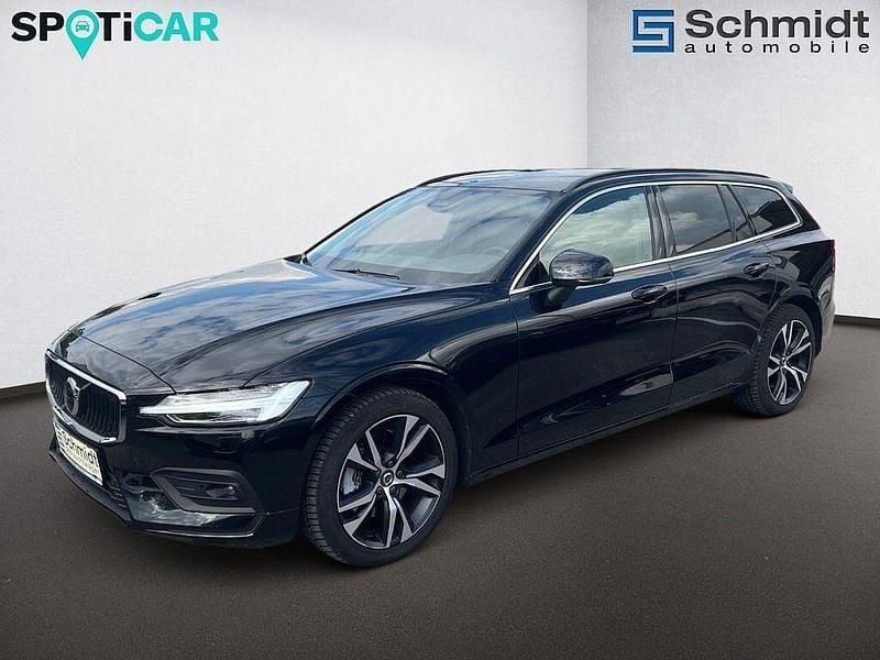 Gebraucht Volvo V60 Core 197 PS (144 kW) 2024 Schwarz Kombi