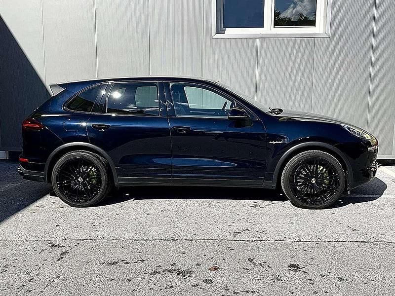Gebraucht Porsche Cayenne 333 PS (244 kW) 2015 Blau SUV