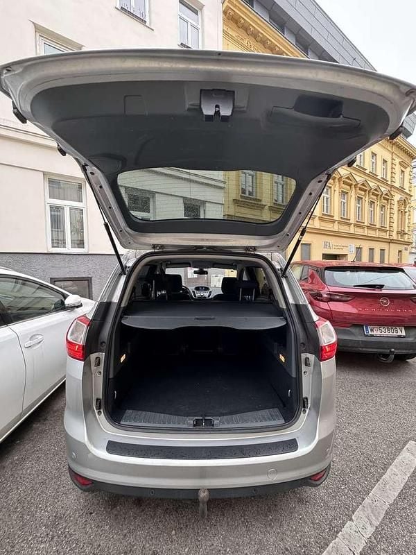 Gebraucht Ford Grand C-Max Titanium 140 PS (102 kW) 2012 Van / Kleinbus