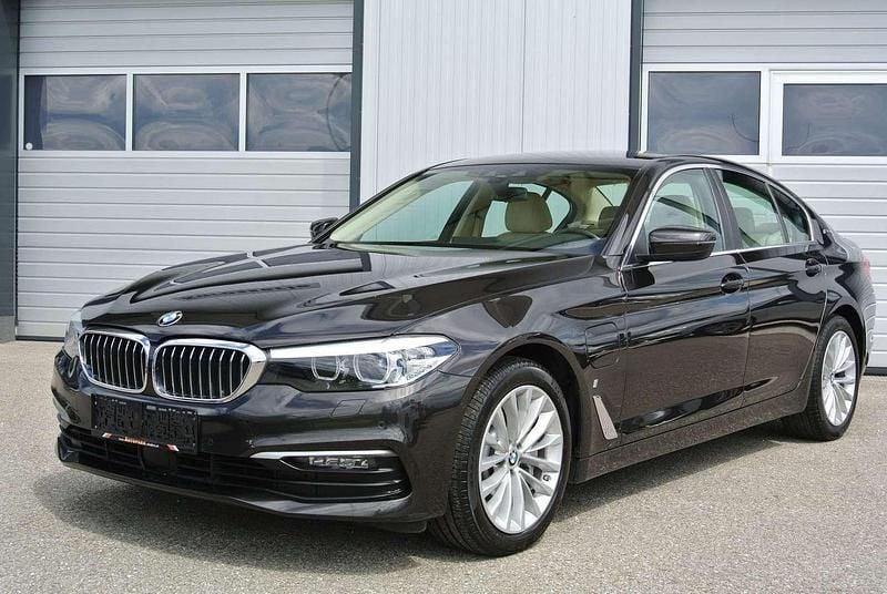 Gebraucht BMW 530e Sport Line 184 PS (135 kW) 2019 Grau Limousine