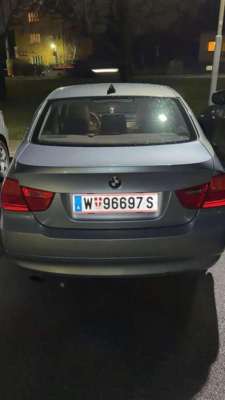 Gebraucht BMW 320 150 PS (110 kW) 2005 Limousine