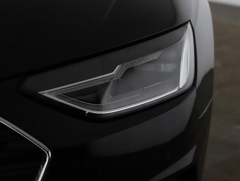 Gebraucht Audi A4 150 PS (110 kW) 2022 Schwarz  metallic Kombi