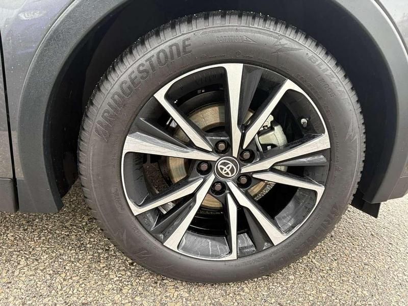 Gebraucht Toyota C-HR Active 98 PS (72 kW) 2024 Grau SUV