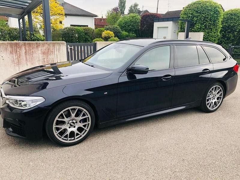 Gebraucht BMW 530 M Performance 265 PS (194 kW) 2020 Schwarz Kombi