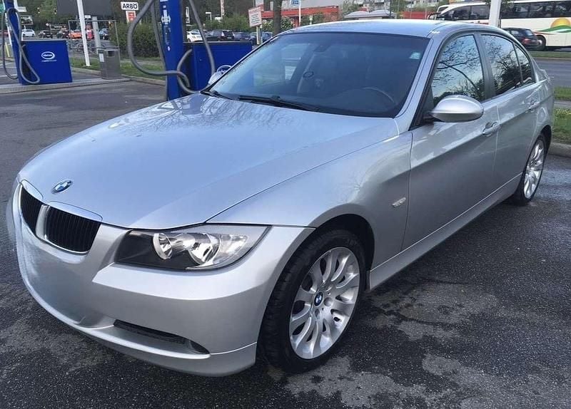 Gebraucht BMW 318 143 PS (105 kW) 2008 Limousine