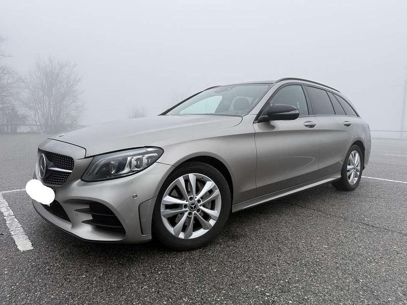 Silber Gebraucht 2019 Mercedes C220 AMG line Kombi | € 27.500 (Fairer Preis) - Bild 1/4