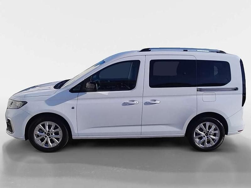 Neu Ford Tourneo Titanium 122 PS (89 kW) 2026 Weiß Kombi