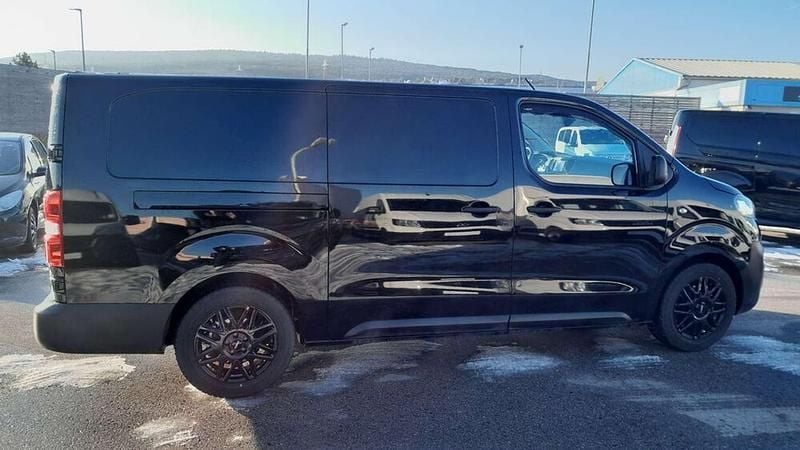 Gebraucht Opel Vivaro-e Combi Edition 100 kW (136 PS) 2024 Schwarz Van