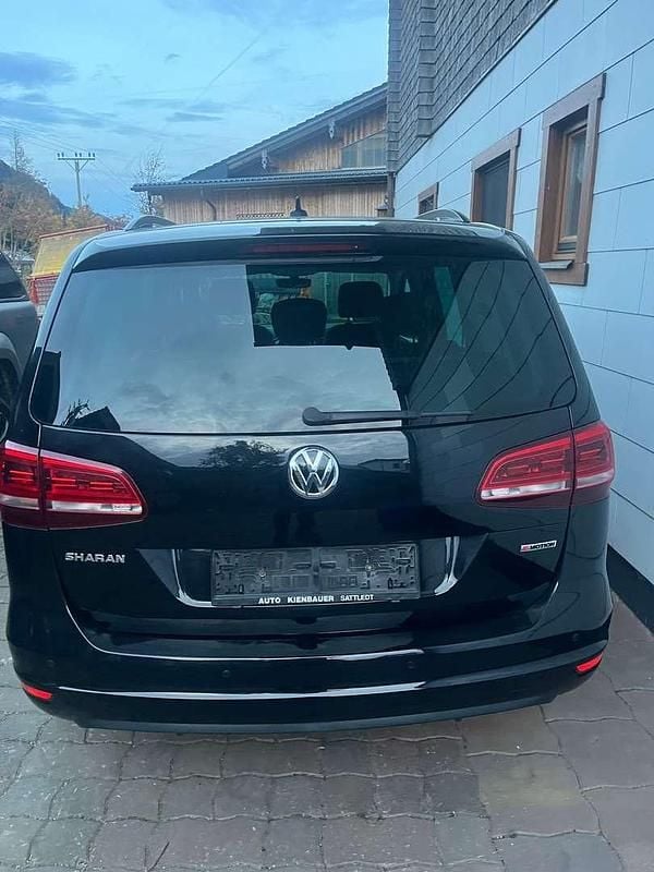 Gebraucht VW Sharan Comfortline 150 PS (110 kW) 2018 Schwarz Van / Kleinbus