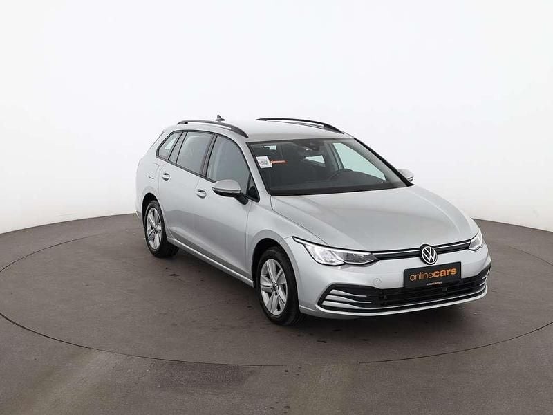 Gebraucht VW Golf VIII Life 150 PS (110 kW) 2022 Silber Kombi