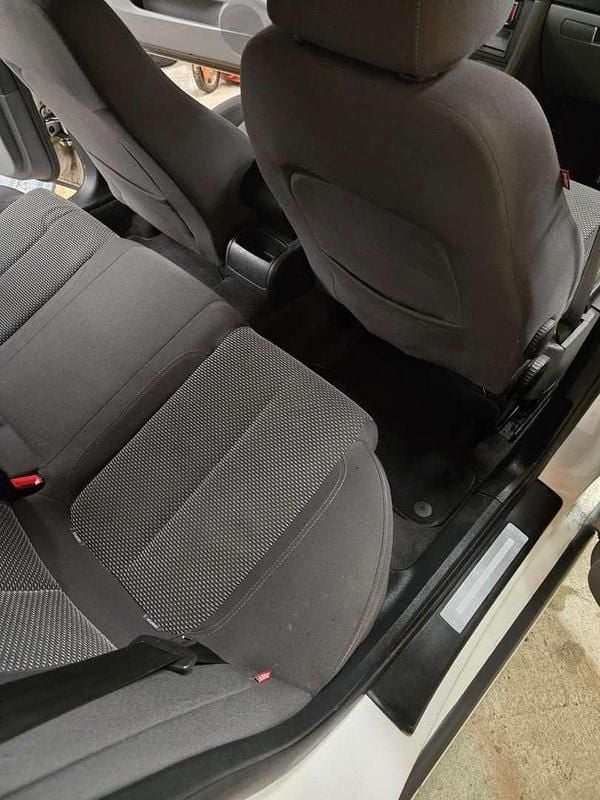 Gebraucht Seat Exeo Reference 120 PS (88 kW) 2012 Kombi