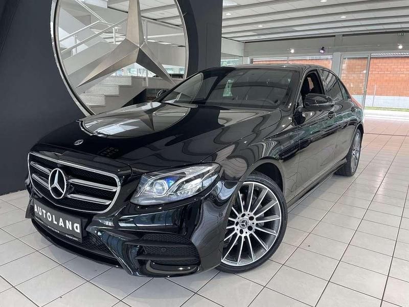Gebraucht Mercedes E220 AMG line 194 PS (142 kW) 2018 Schwarz Limousine