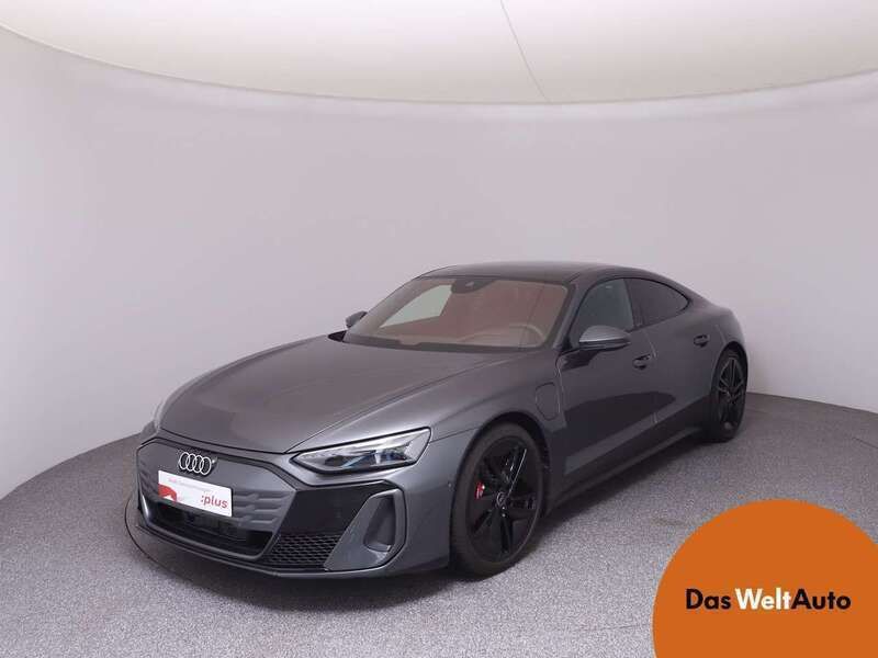 Grau Gebraucht 2024 Audi e-tron GT quattro Ambiente Limousine | € 102.222 - Bild 1/4