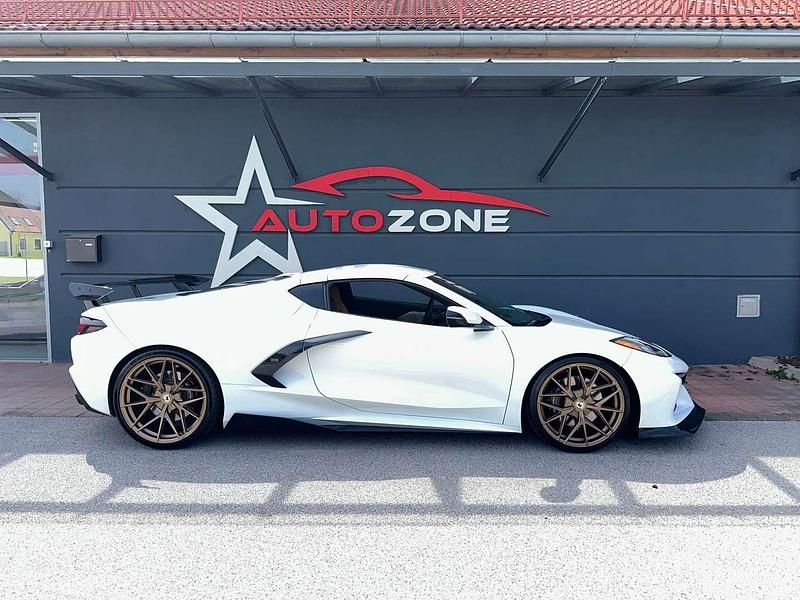 Weiß Gebraucht 2021 Corvette C8 Coupé | € 139.990 - Bild 1/4