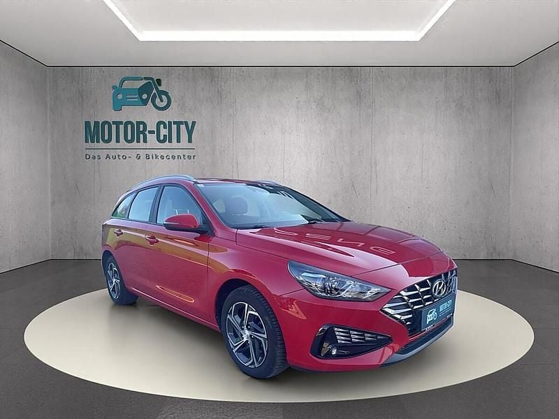 Gebraucht Hyundai i30 GO! 110 PS (80 kW) 2023 Rot Kombi