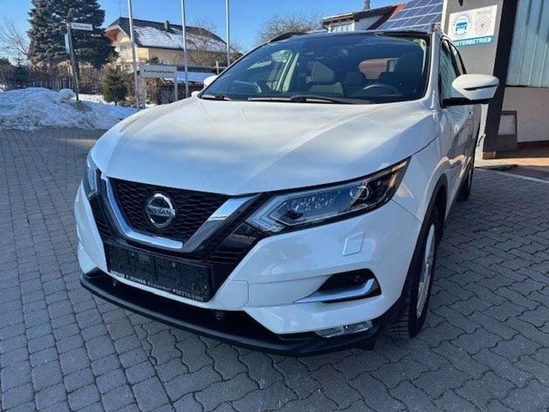 Gebraucht Nissan Qashqai N-Connecta 116 PS (85 kW) 2019 Weiß SUV
