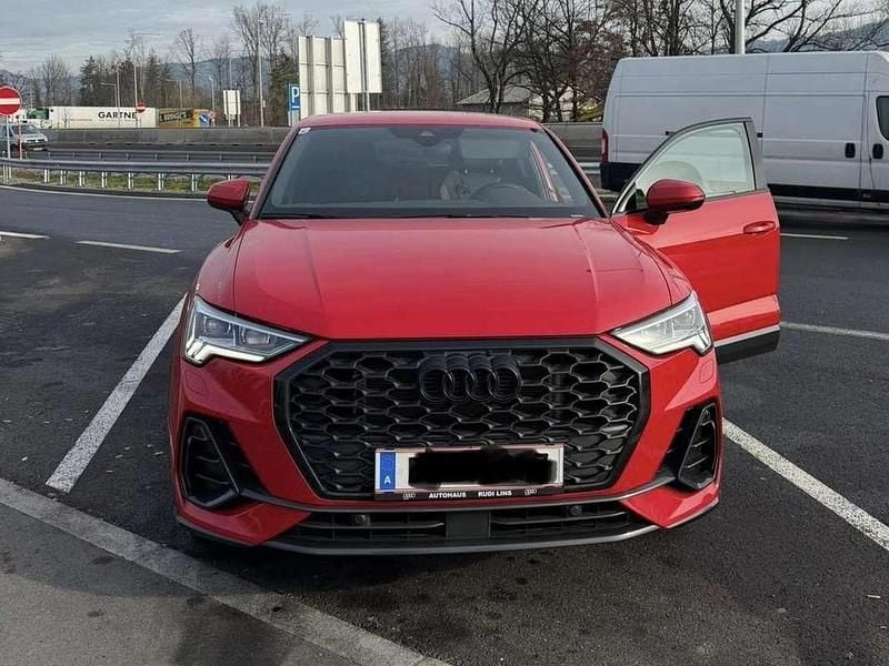 Gebraucht Audi Q3 Sportback Business 245 PS (180 kW) 2022 Rot SUV