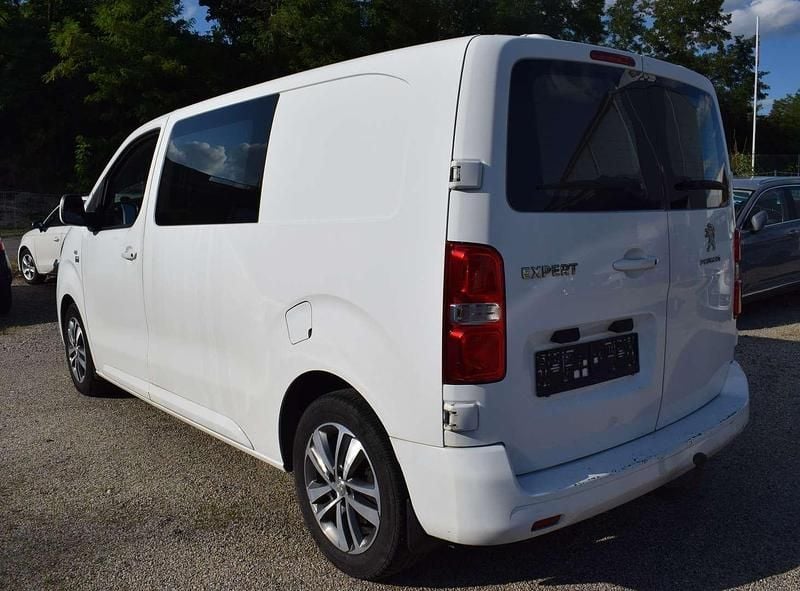 Gebraucht Peugeot Expert Premium 177 PS (130 kW) 2016 Weiß Van