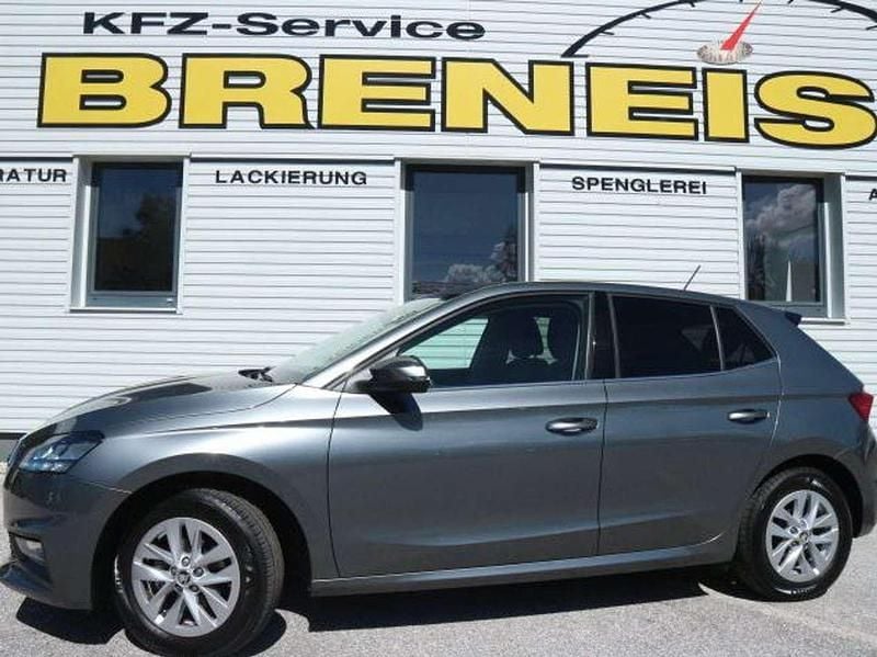 Grau Gebraucht 2024 Skoda Fabia Selection Kleinwagen | € 18.990 (Guter Preis) - Bild 1/4