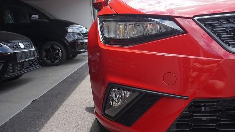 Gebraucht Seat Ibiza Reference 95 PS (69 kW) 2025 Mittelrot  normal Kleinwagen