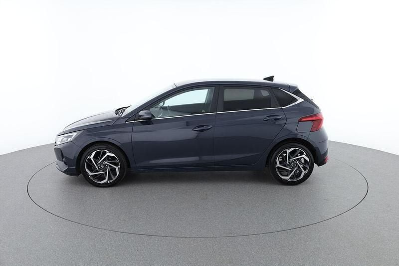 Gebraucht Hyundai i20 Trend 101 PS (74 kW) 2022 Schwarz Limousine