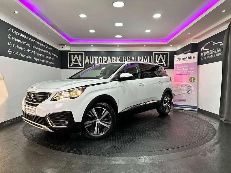 Schwarz Gebraucht 2019 Peugeot 5008 Allure Van / Kleinbus | € 21.499 (Fairer Preis) - Bild 1/4