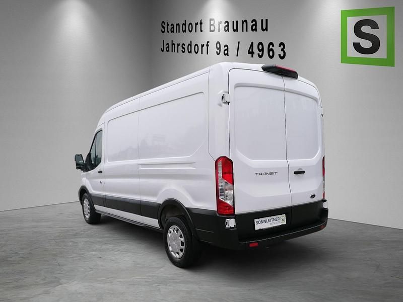 Gebraucht Ford Transit Trend 131 PS (96 kW) 2021 Weiß Abholung