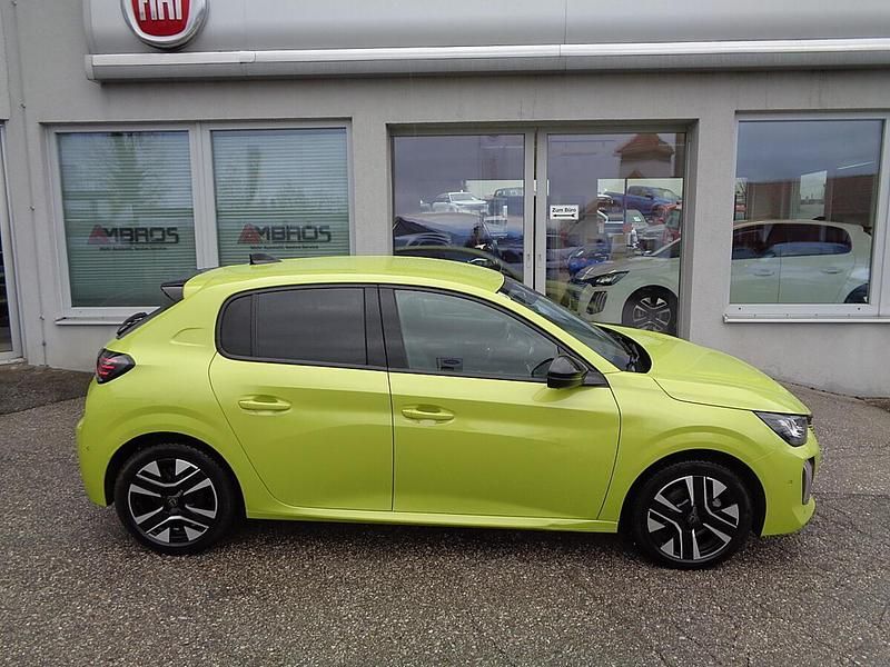 Gebraucht Peugeot 208 Allure 101 PS (74 kW) 2025 Gelb Kleinwagen
