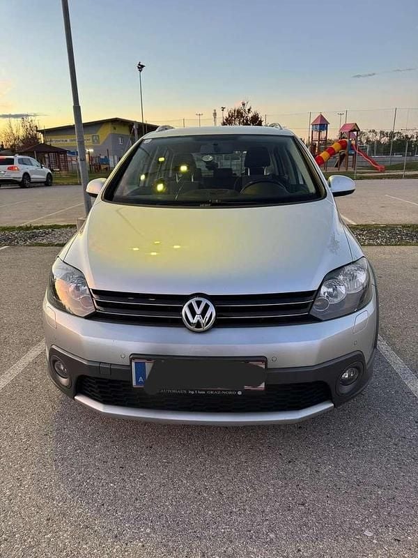 Gebraucht VW Golf VII Comfortline 105 PS (77 kW) 2012 Limousine