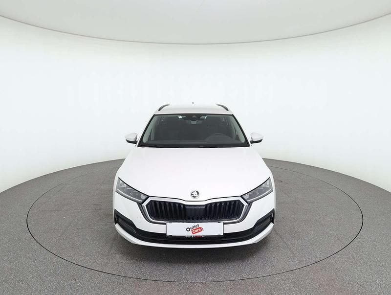 Gebraucht Skoda Octavia Ambition 110 PS (80 kW) 2024 Weiß Kombi
