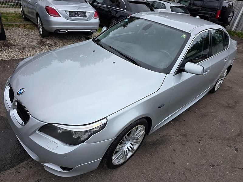 Gebraucht BMW 520 177 PS (130 kW) 2009 Grau Limousine