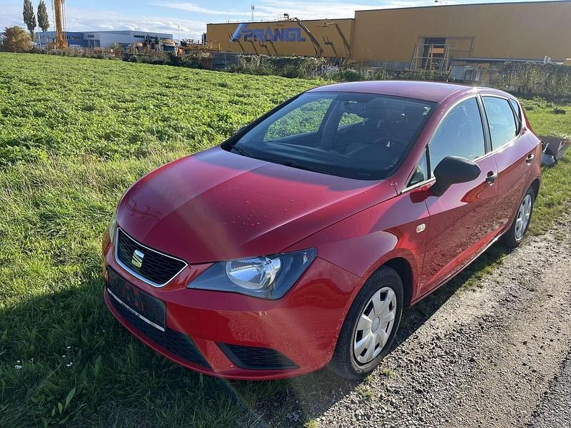 Rot Gebraucht 2014 Seat Ibiza Limousine | € 6.990 (Fairer Preis) - Bild 1/4