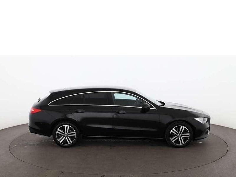 Gebraucht Mercedes CLA220 Progressive 190 PS (139 kW) 2022 Schwarz Limousine