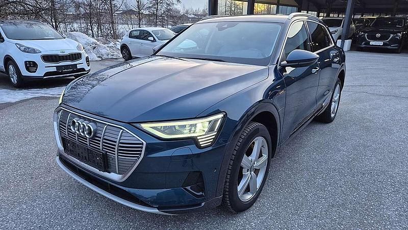 Gebraucht Audi e-tron Advanced 300 kW (408 PS) 2021 Blau SUV