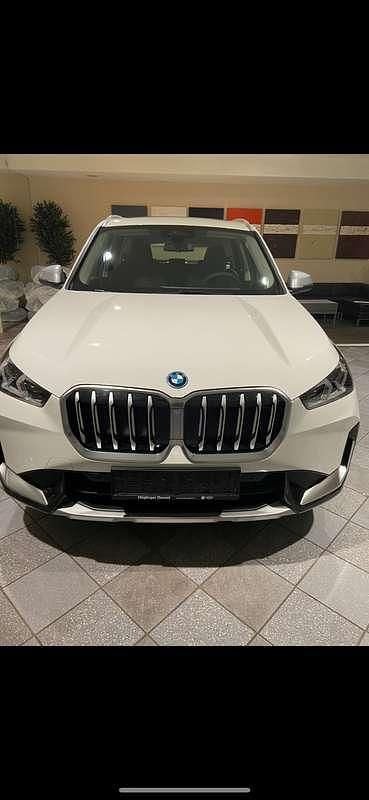Weiß Gebraucht 2023 BMW X1 SUV | € 35.000 (Guter Preis) - Bild 1/4