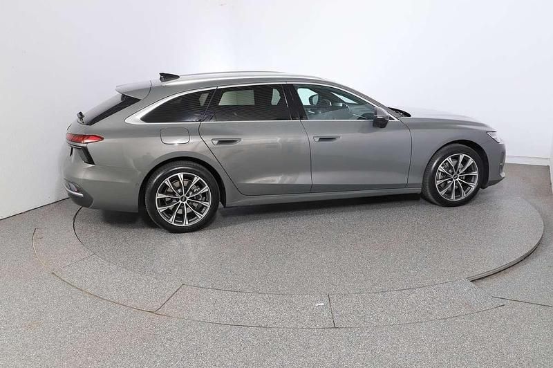 Gebraucht Audi A6 204 PS (150 kW) 2025 Grau Kombi