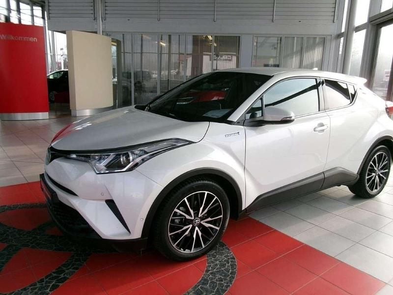 Weiß Gebraucht 2017 Toyota C-HR SUV | € 19.660 (Fairer Preis) - Bild 1/4