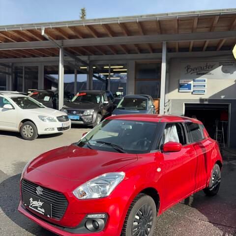 Rot Gebraucht 2020 Suzuki Swift Limousine | € 15.750 (Fairer Preis) - Bild 1/4