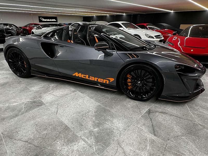 Gebraucht McLaren Artura 740 PS (544 kW) 2024 Grau Cabrio