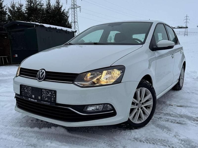 Weiß Gebraucht 2016 VW Polo Limousine | € 9.690 (Fairer Preis) - Bild 1/4