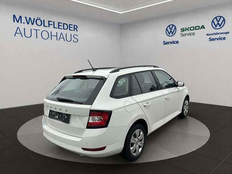 Gebraucht Skoda Fabia Ambition 95 PS (69 kW) 2020 Weiss  normal Kombi