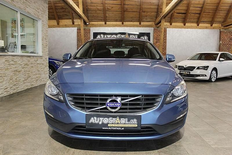 Gebraucht Volvo S60 Kinetic 120 PS (88 kW) 2016 Blau Limousine