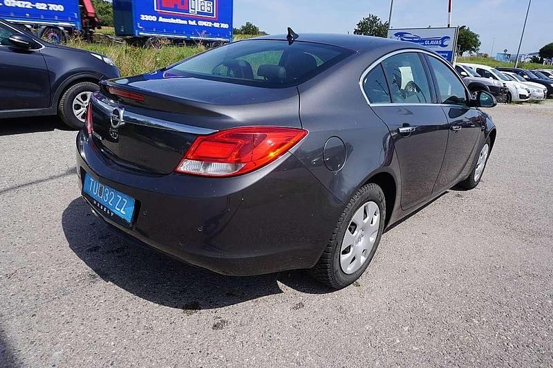 Gebraucht Opel Insignia Cosmo 140 PS (102 kW) 2009 Grau Limousine