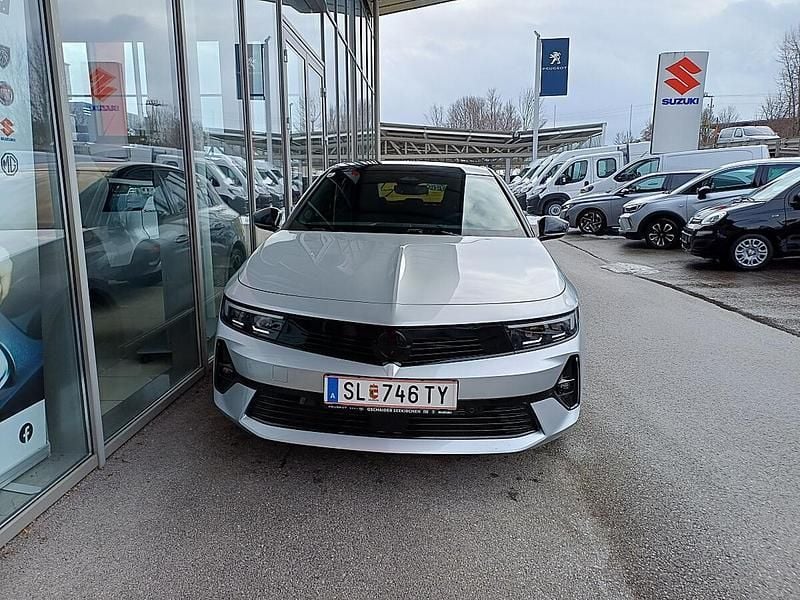 Neu Opel Astra 131 PS (96 kW) 2025 Silber Limousine