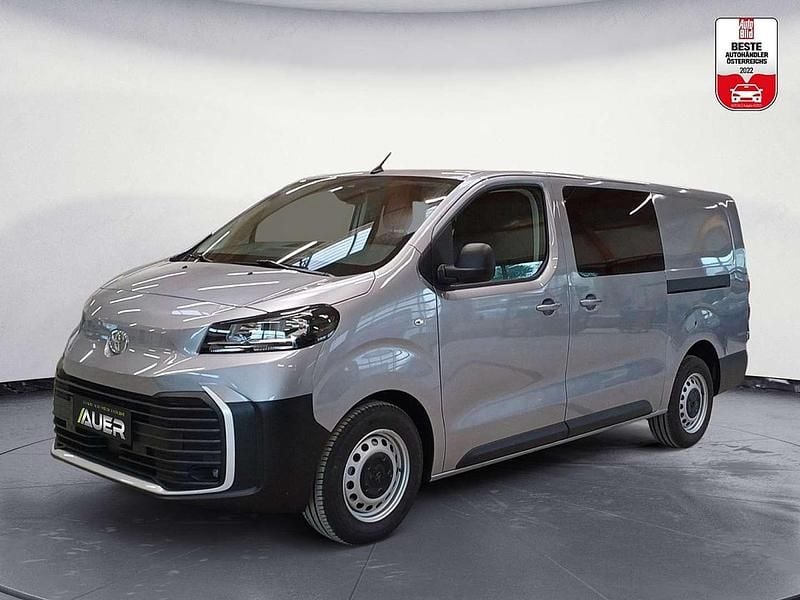 Silber Neu 2025 Toyota Proace Van / Kleinbus | € 41.990 (Teuer) - Bild 1/4