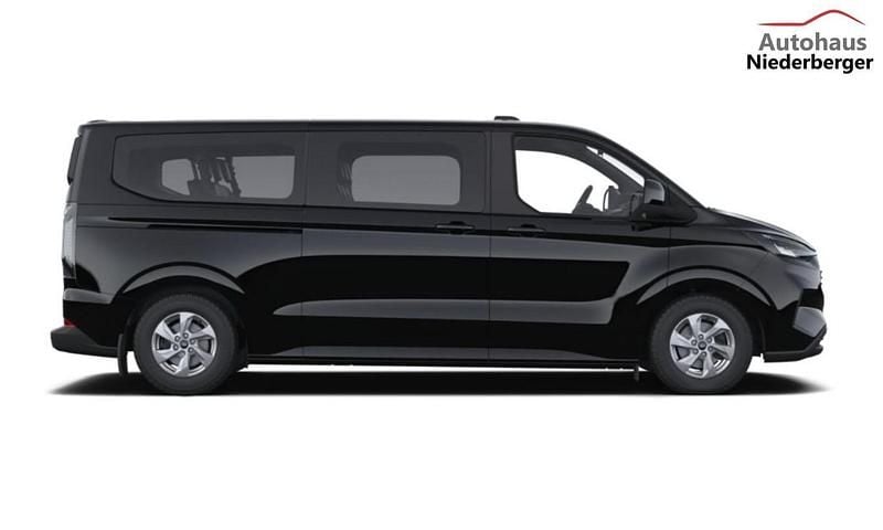 Neu Ford Tourneo Trend 136 PS (100 kW) 2025 Van / Kleinbus