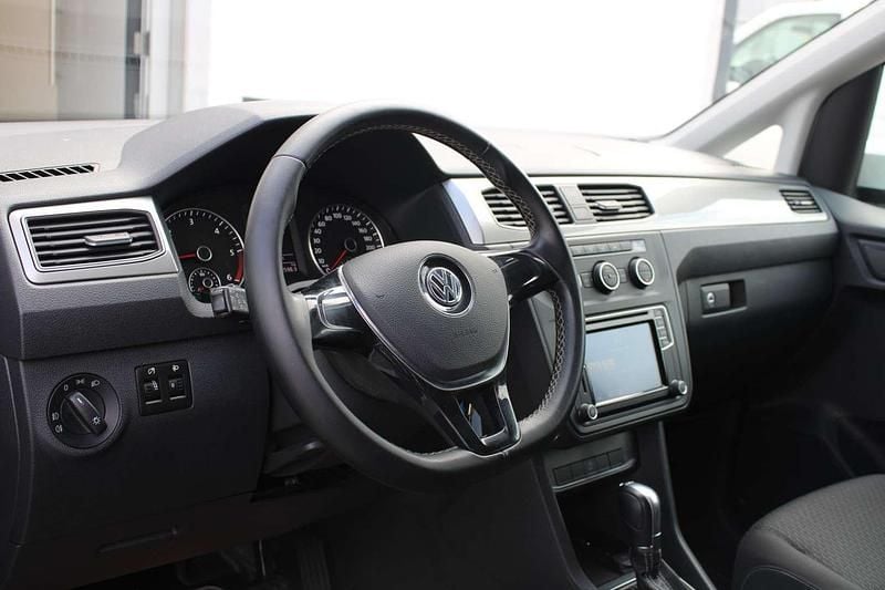 Gebraucht VW Caddy 102 PS (75 kW) 2016 Weiss  normal Van / Kleinbus