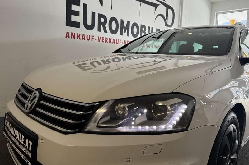 Gebraucht VW Passat R-line BlueMotion 170 PS (125 kW) 2013 Weiß Kombi